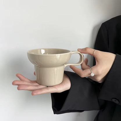 Bloomsip Nordic Beige Chubby Ceramic Coffee Mugs Stackable Porcelain Food Grade Dishwasher Microwave Safe Gift Custom Logo OEM