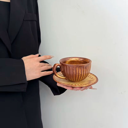 Bloomsip Vintage Gold Reactive Glaze Ceramic Food Grade Coffee Mugs Saucer Set Sunburst Ribbed Tea Cup Wholesale Custom Logo Tea